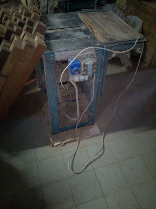 Циркулярка на 220В