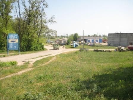 Продаж комерційного комплексу з СТО у Каневі: понад 1600 м²