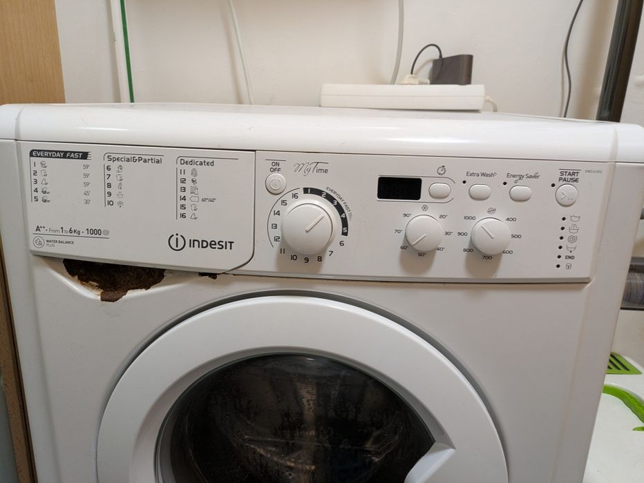 Máquina de lavar roupa Indesit (6 kg)
