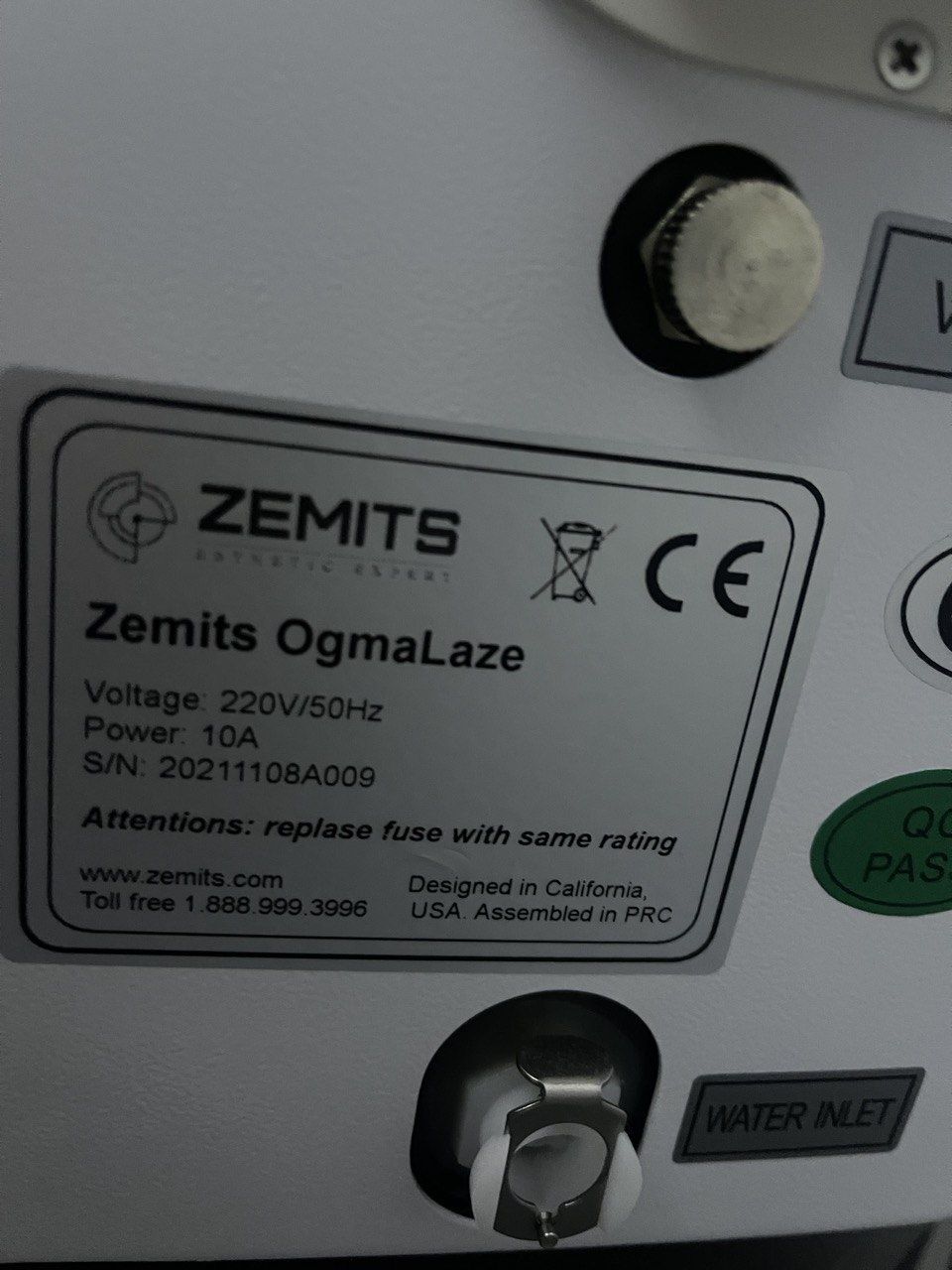 Апарат для видалення татуажу + карбоновий пілінг "Zemits"