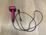 Suszarka Dyson z 5 końcówkami