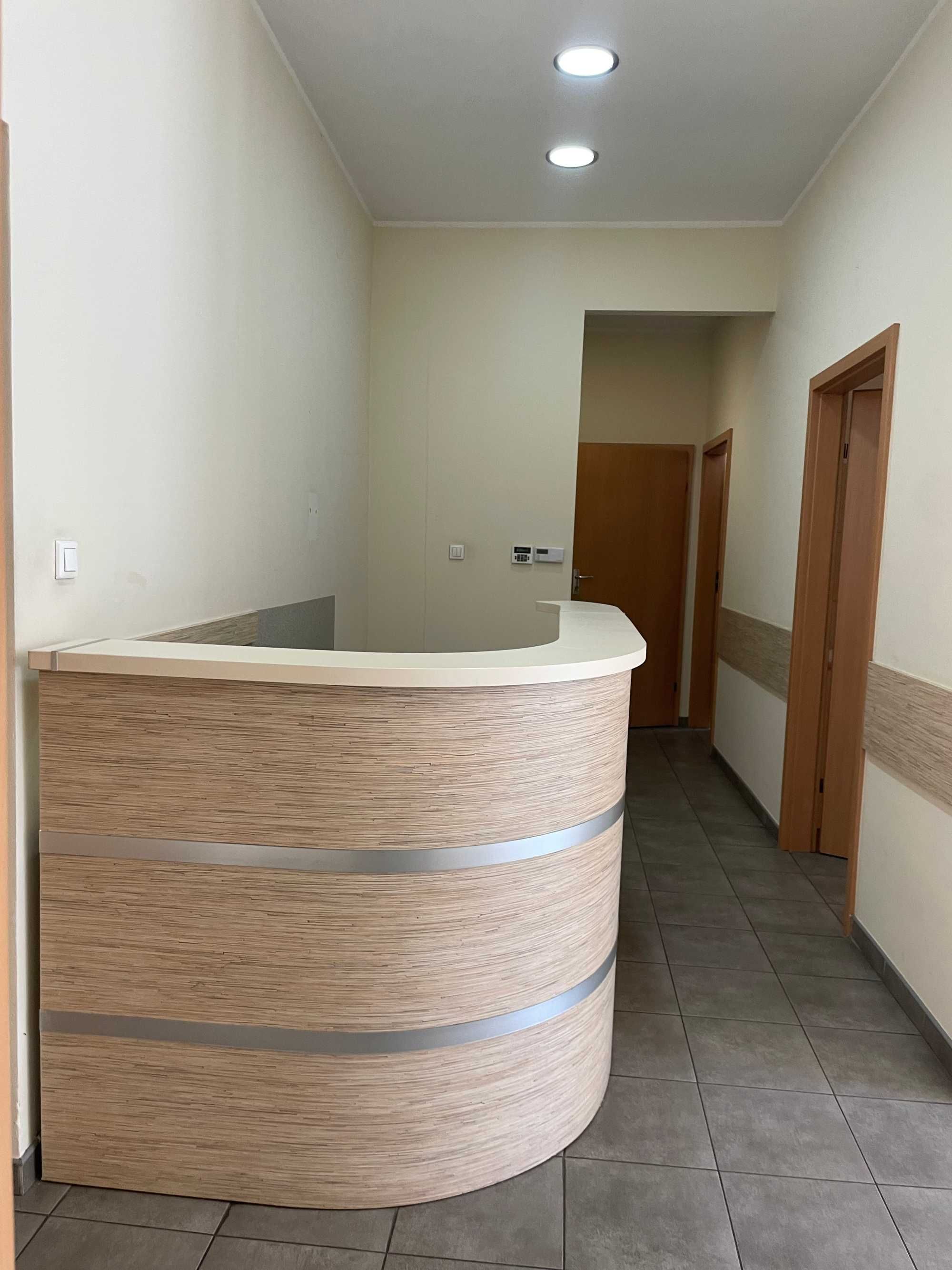 Wynajmę lokal usługowy na gabinety-Gniezno.