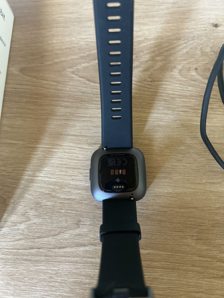 Fitbit versa 2 stan idealny