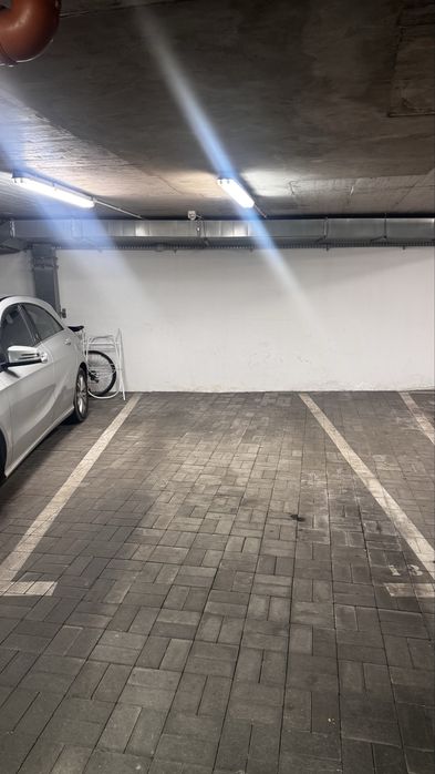 Sprzedam miejsce parkingowe /postojowe /garaz podziemnny