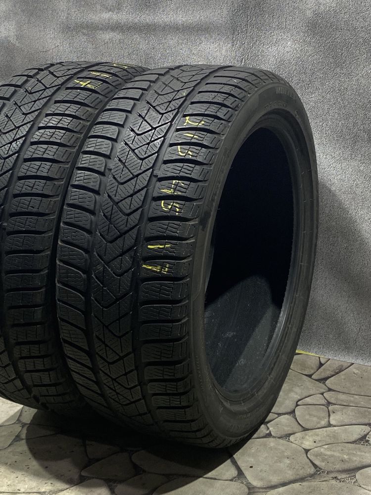 Зимова резина Pirelli 215/45 R 17