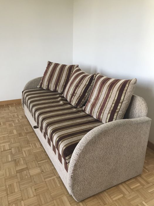 Sofa oddam za darmo