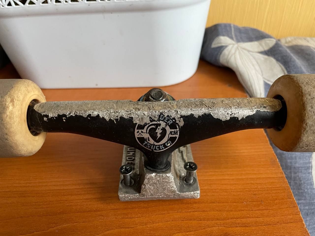 Продам низа до скейта траки thunder 149 колеса  spitfire 54a  abec7