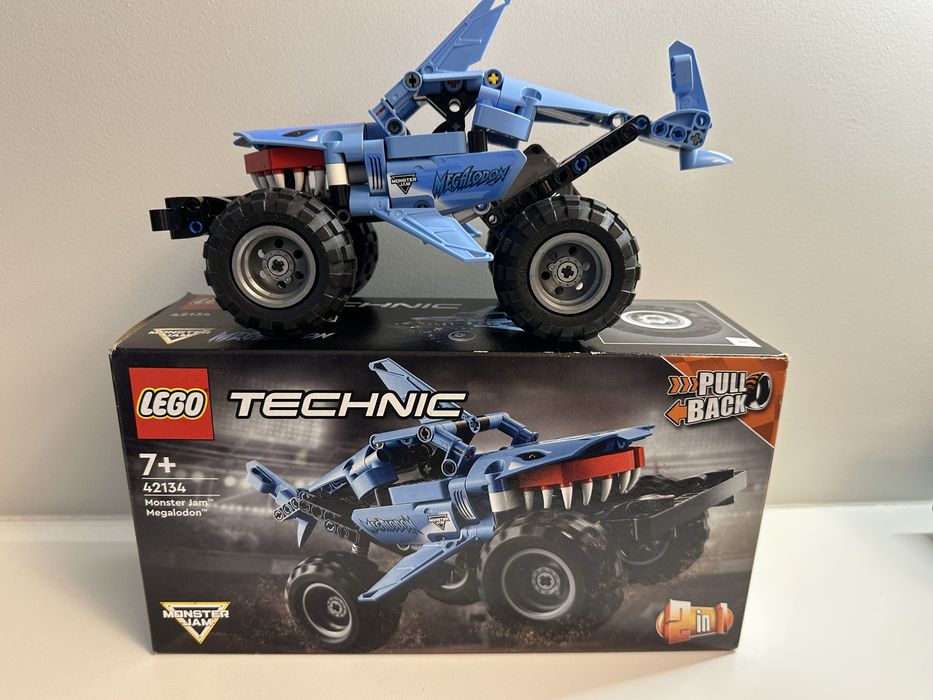 LEGO ЛЕГО Technic Monster Jam Megalodon