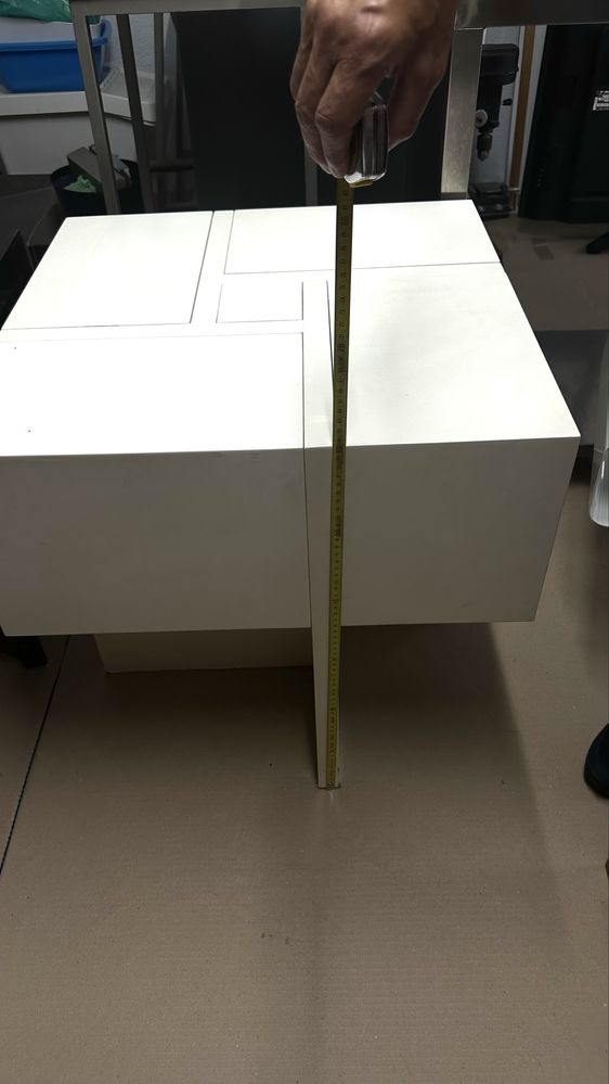 Mesa de apoio lacada