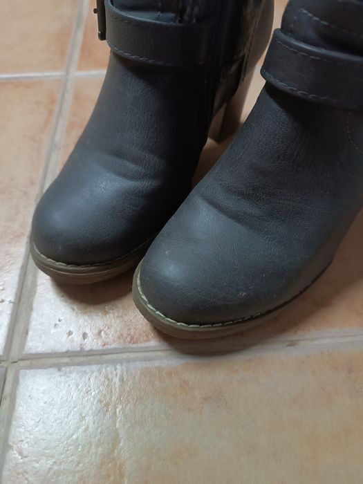 Bota cano alto, senhora