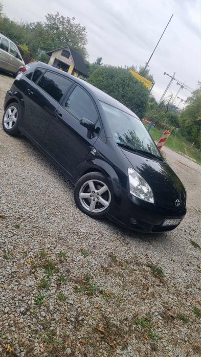 Toyota Corolla Verso 7-mu osobowa