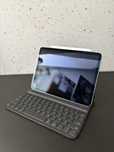 Tablet iPad Air 5 gen 64GB Apple Pencil 2 gen  Apple Keyboard