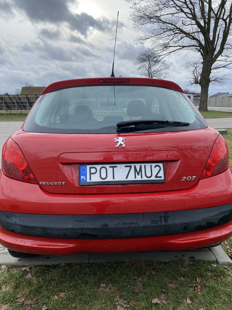 Peugeot 207 hatchback