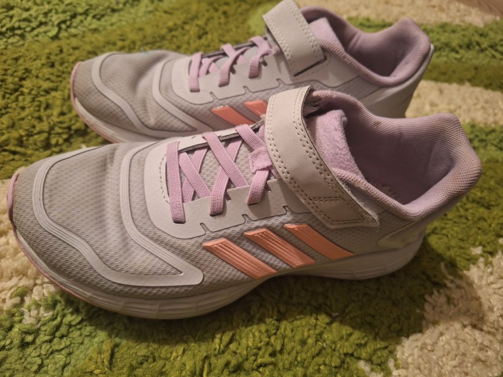 Buty addidas dla dziewczynki 35