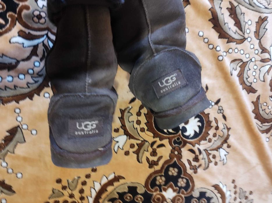 Сапоги угги в доброму стані устілка 22 см
