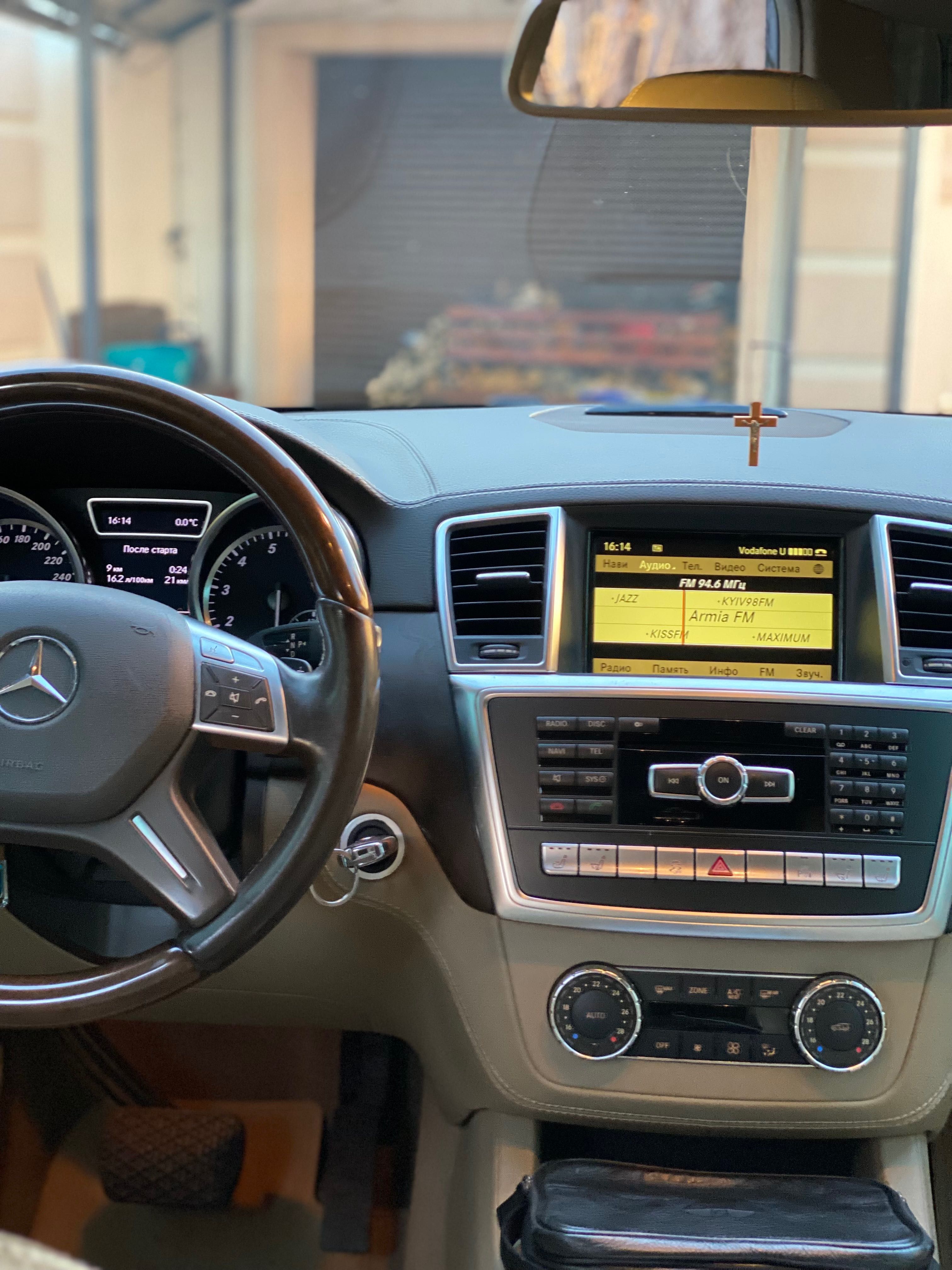 Меrecedes-Benz  ,ML-350 4 маtik  2012 р.