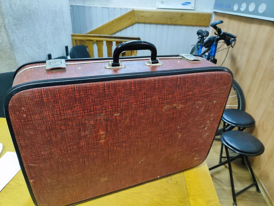 Чемодан саквояж турне ретро винтаж дорожная сумка СССР кино реквизит