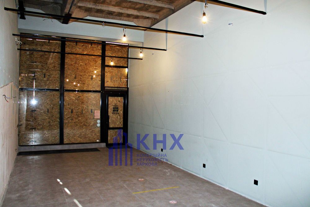 23 серпня. Оренда магазину 52 кв.м.