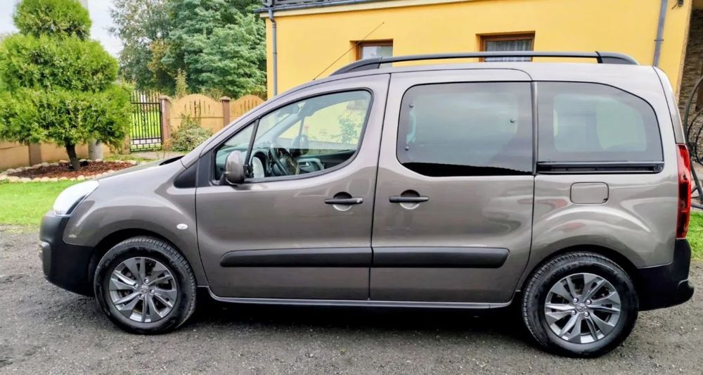 Peugeot Partner Peugeot Partner II Tepee w wersji  Outdoor