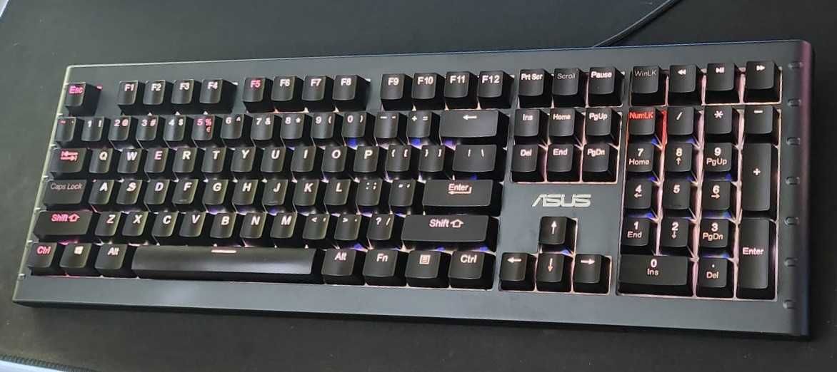 Teclado Mecânico Asus Sagaris GK1100 RGB US Cherry MX Backlit