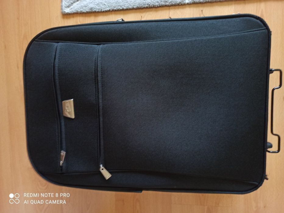 Walizka na dwóch kółkach 56×40×20 cm