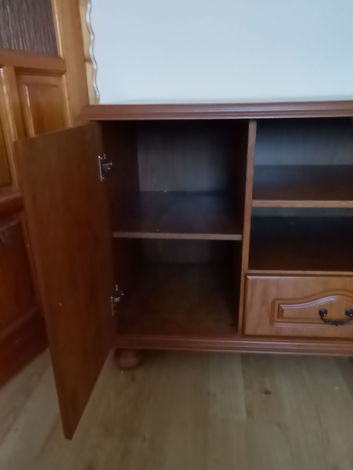 Szafka pod telewizor dąb stan bardzo dobry