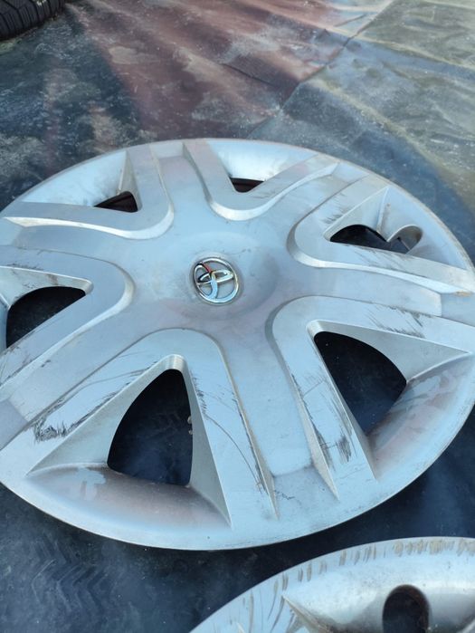 Kołpaki komplet 16" Toyota nr1