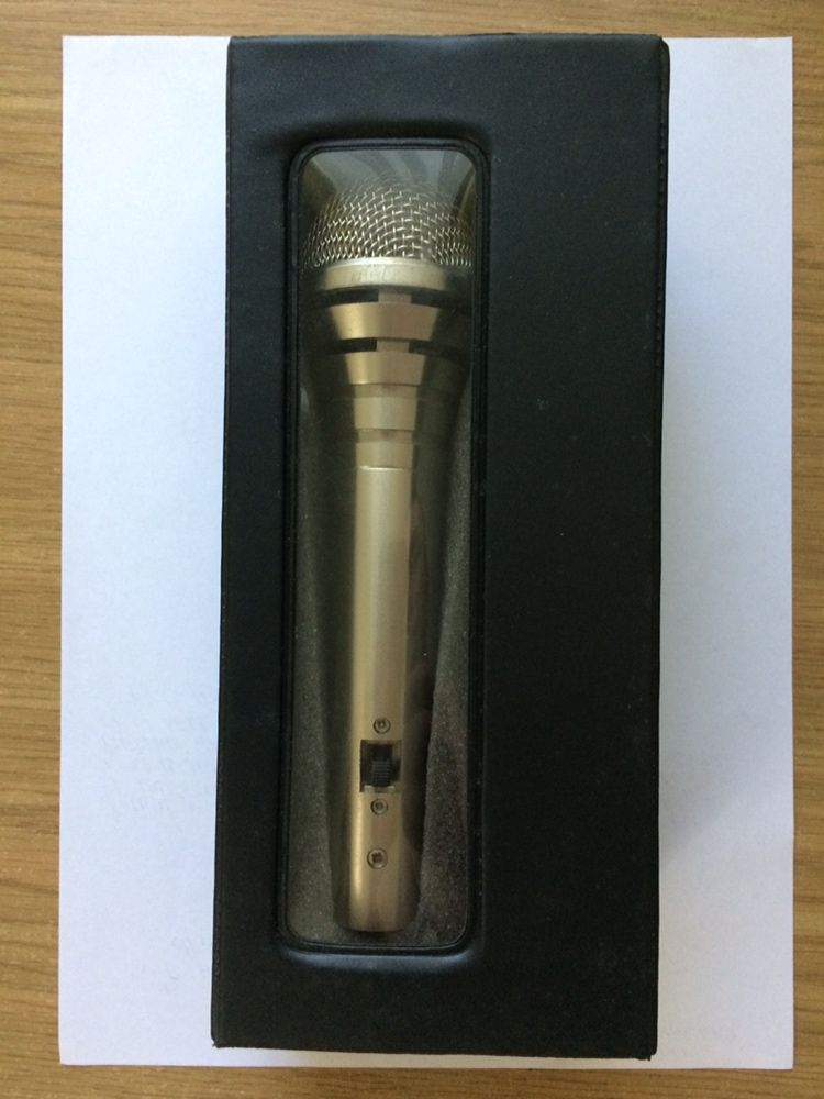 микрофон AKG D310b