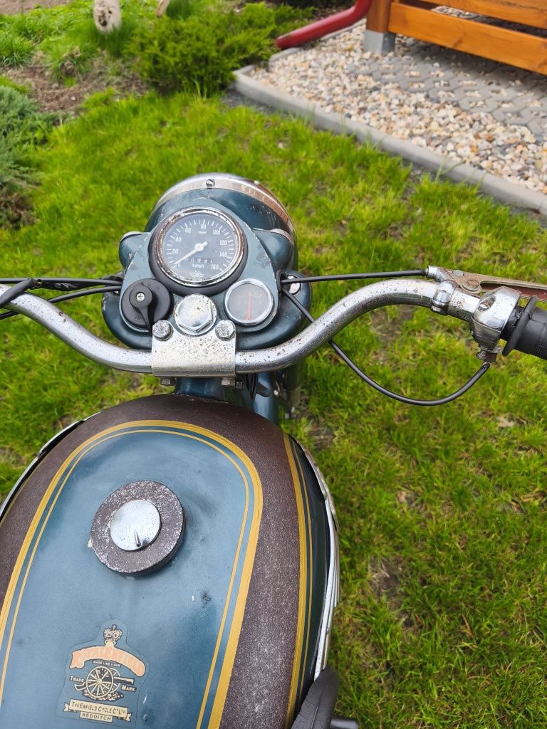 Royal enfield zabytkowy