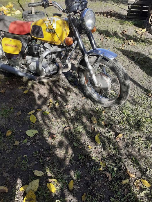 Продам  иж  планета в оригінальному стані з коляскою нормалний стан