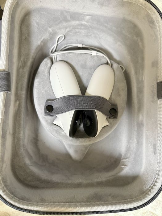 VR окуляри Meta Quest 3 512GB у відмінному стані