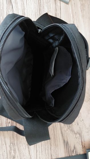 Nova Bolsa Reebok Style Foundation City DM7176 Unisexo Preto Tiracolo