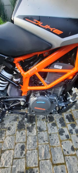 Мотоцикл КТМ Duke 390
