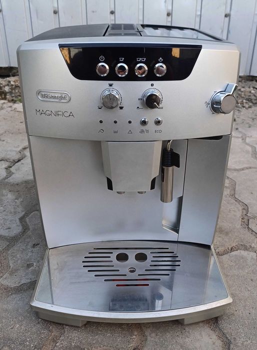 Кофемашина кофеварка Делонджи DeLonghi ESAM 04.110 Magnifica S