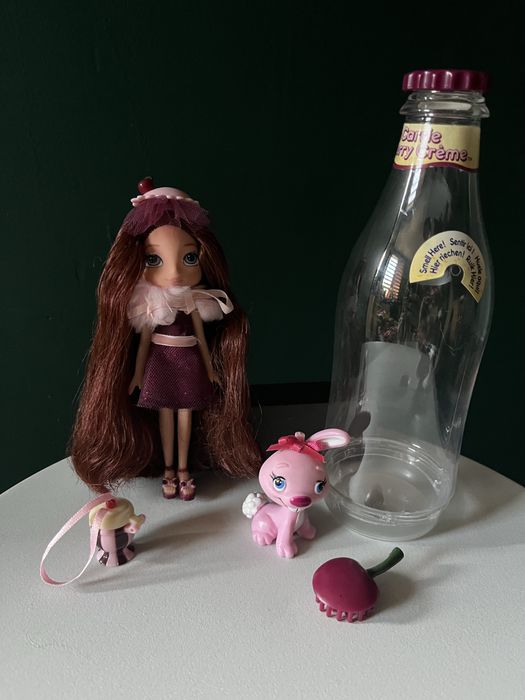 Lalka carrie cherry creme soda pop girls