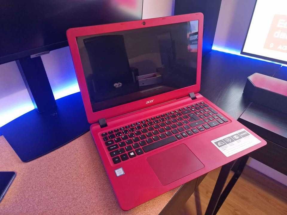 Portátil Acer Aspire ES 15 (para reparo ou peças)