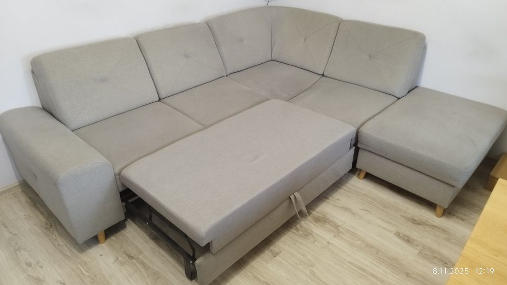 Rogówka, narożnik z funkcją spania uszkodzona