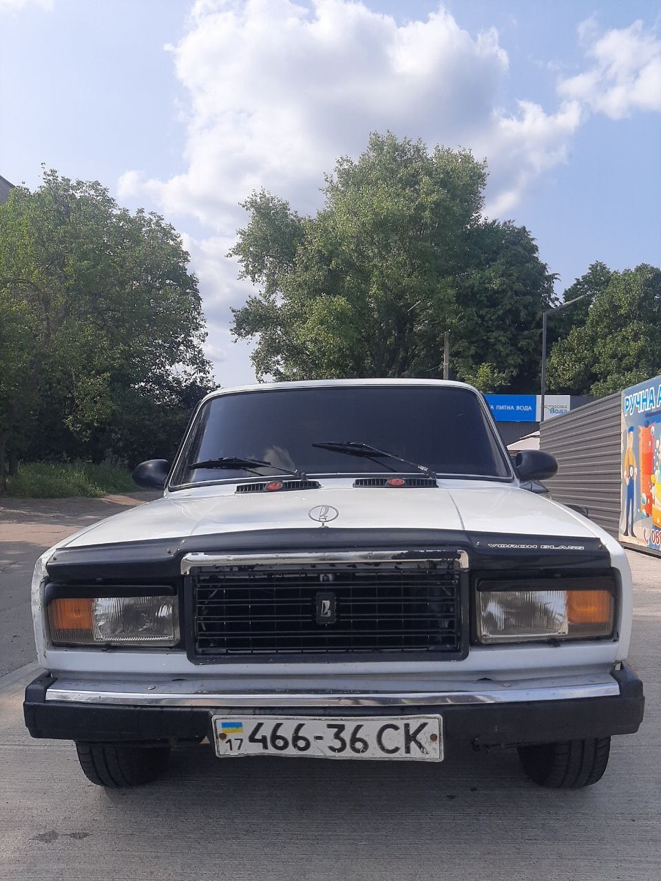 Продам Ваз 2107  на полном ходу