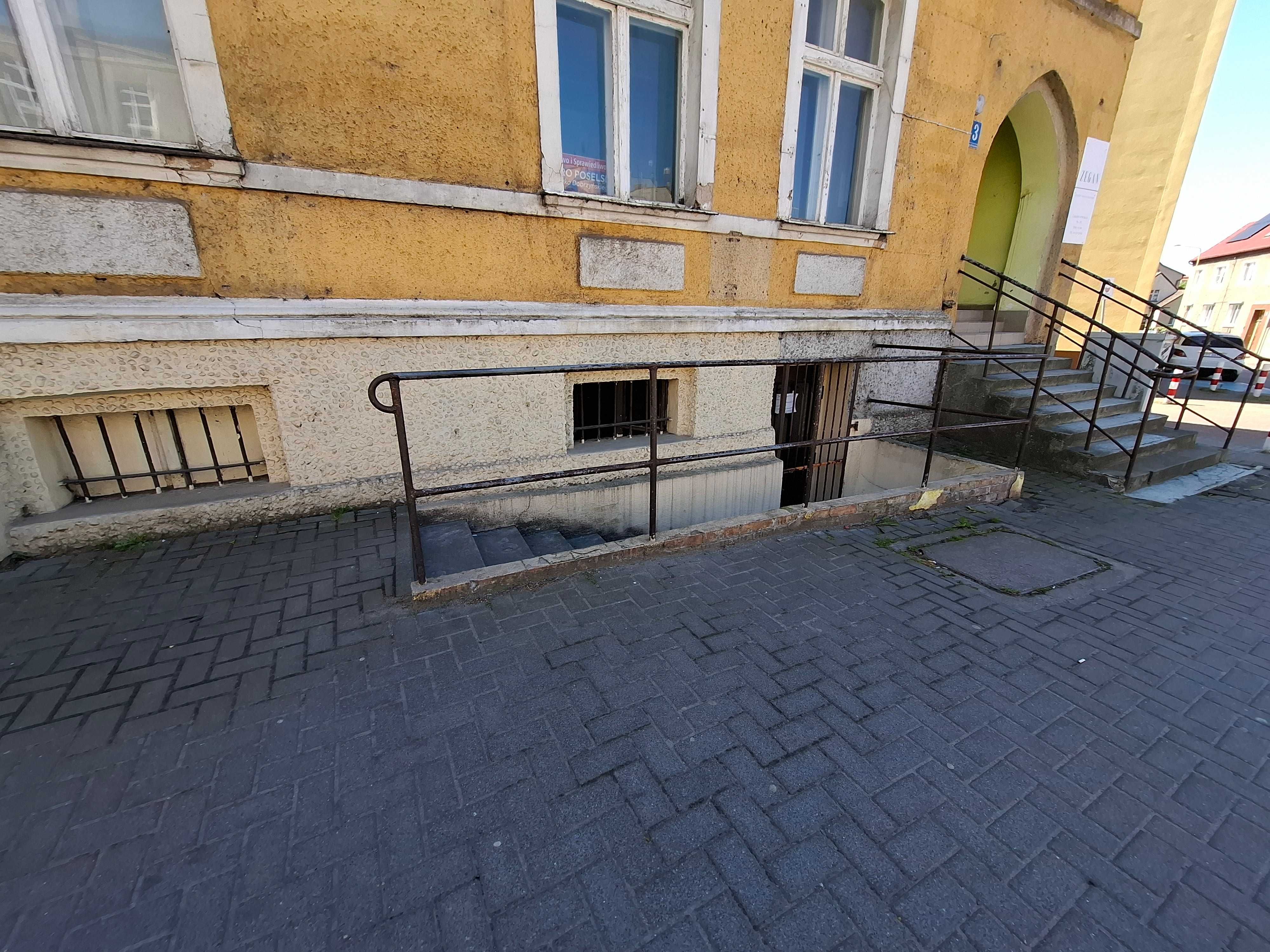 Lokal w przyziemiu 45 m2, Pyrzyce ul. Bogusława X 3
