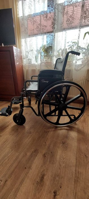 Wózek stalowy inwalidzki