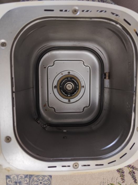 Хлібопічка Binаtone