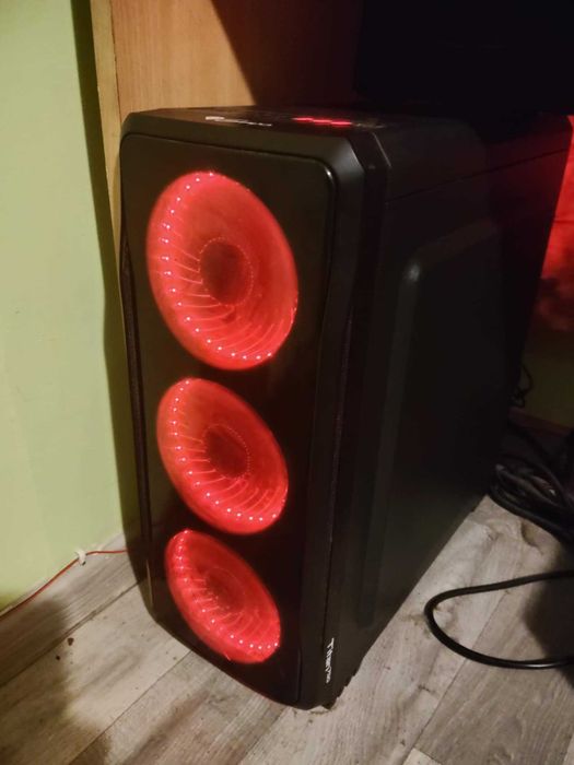 Sprzedam Komputer, Monitor, Klawiatura