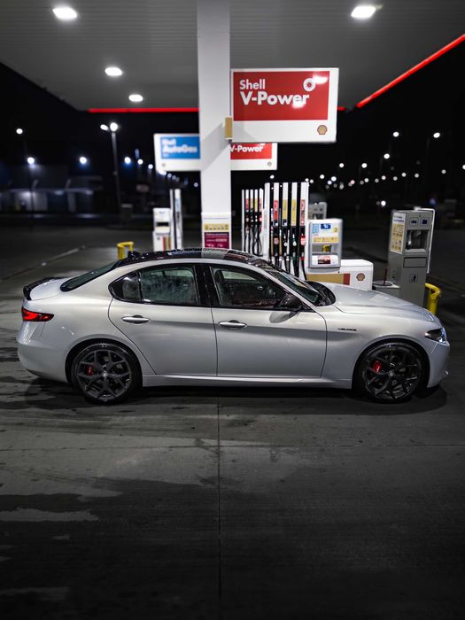 Alfa Romeo Giulia Veloce do ślubu auto na ślub | Lubelskie LaVeloce.pl