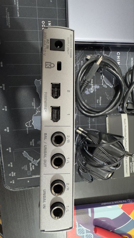 Interface Audio BEHRINGER SEM USO/Novo