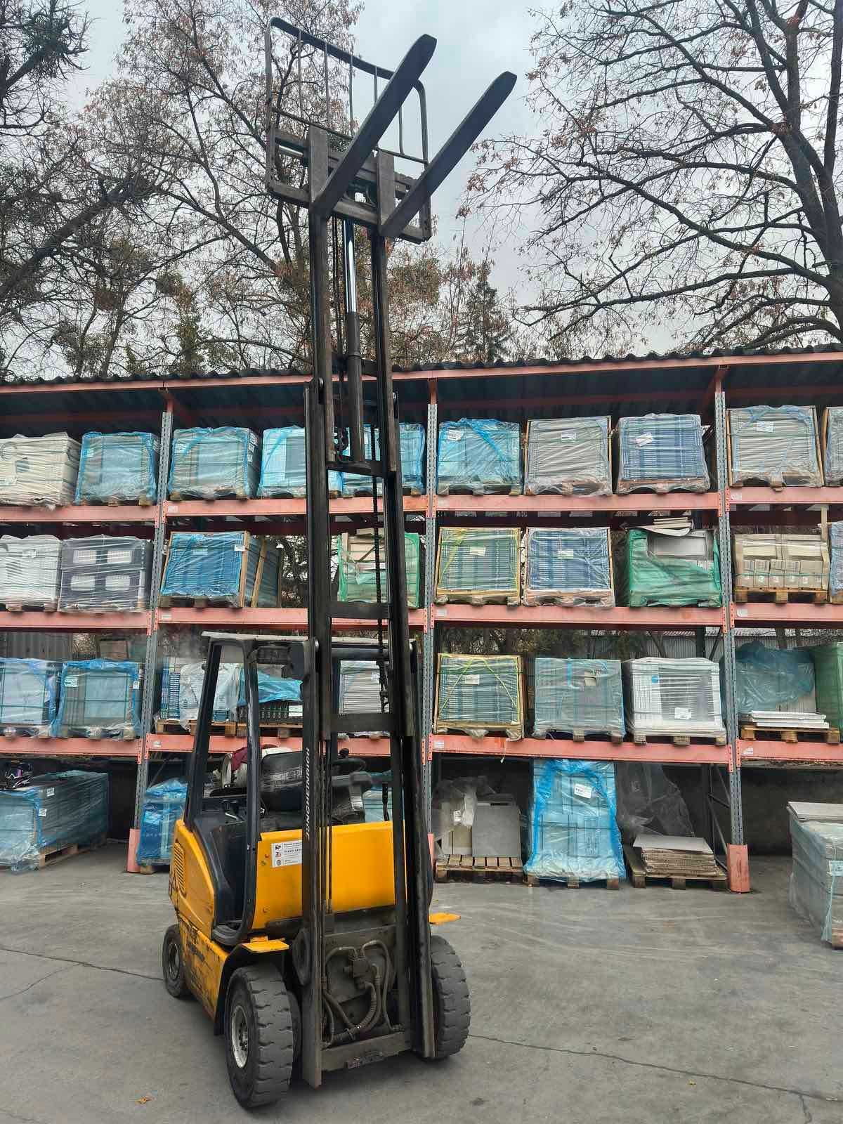 Навантажувач Jungheinrich TFG 16