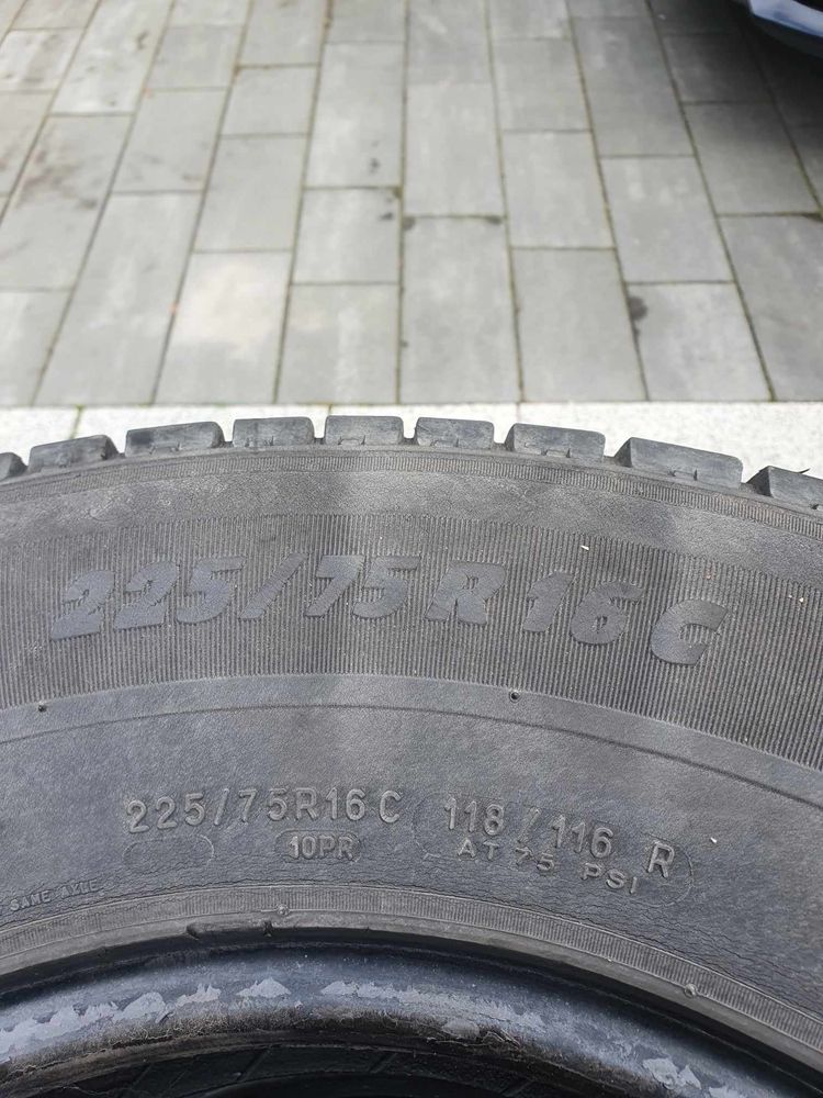 Sprzedam opony 225/75R/16C