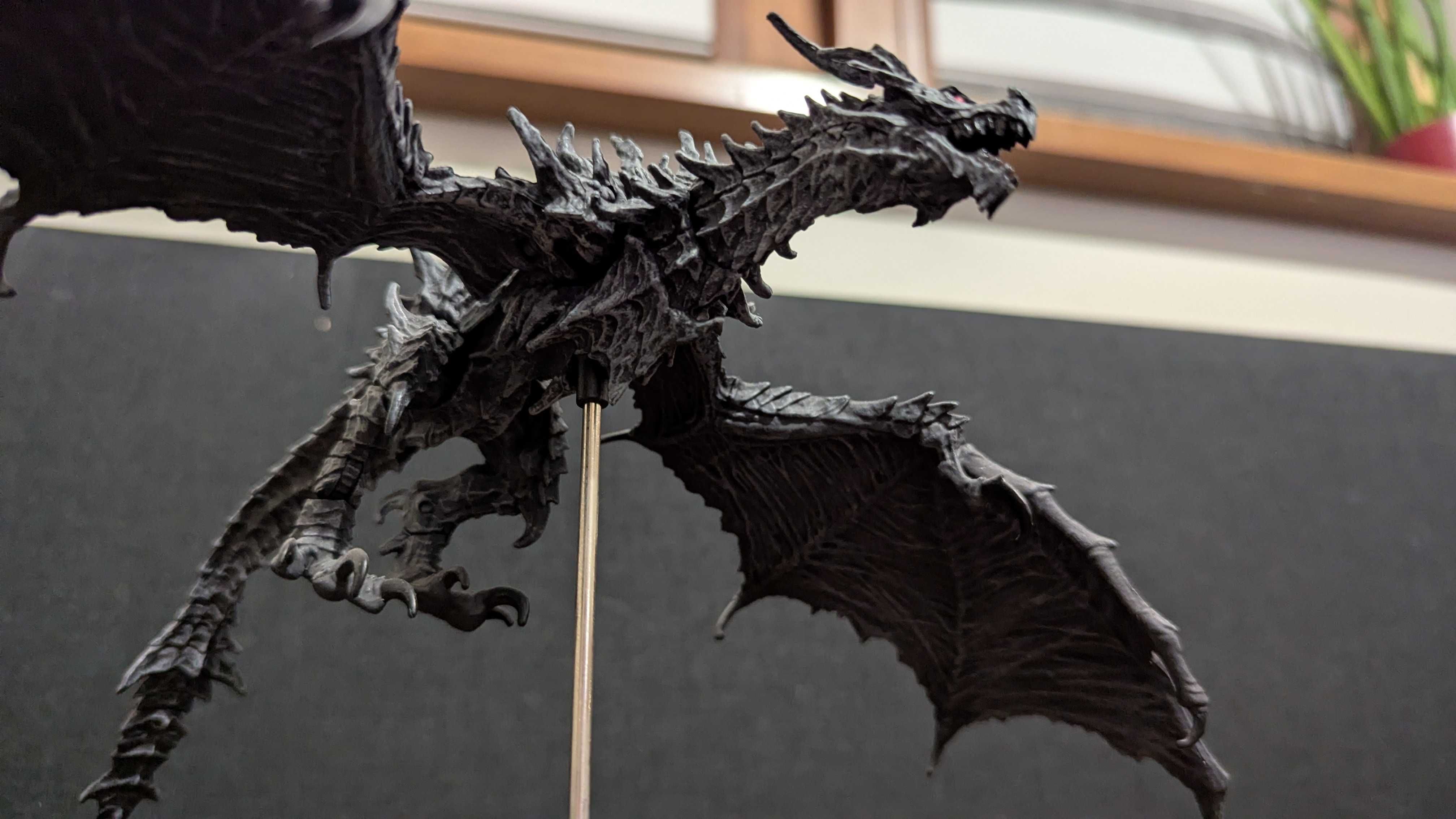 Oryginalna figurka The Elder Scrolls V: Skyrim Alduin Deluxe