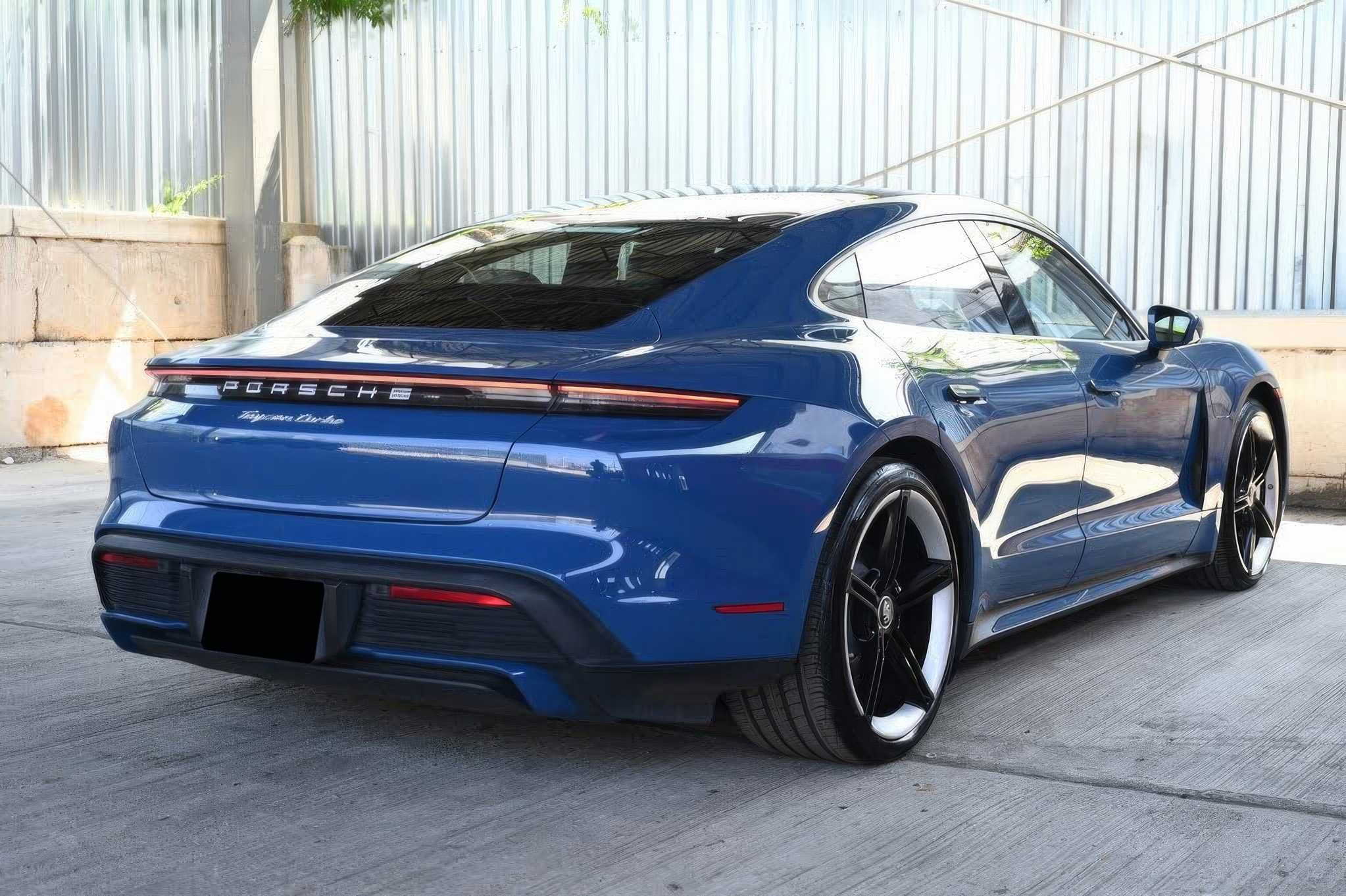 2021 Porsche Taycan Turbo AWD