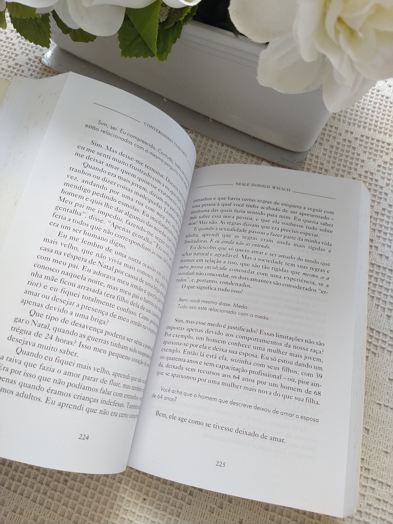 Conversando com Deus - Um diálogo incomum - Neale Donald Wash