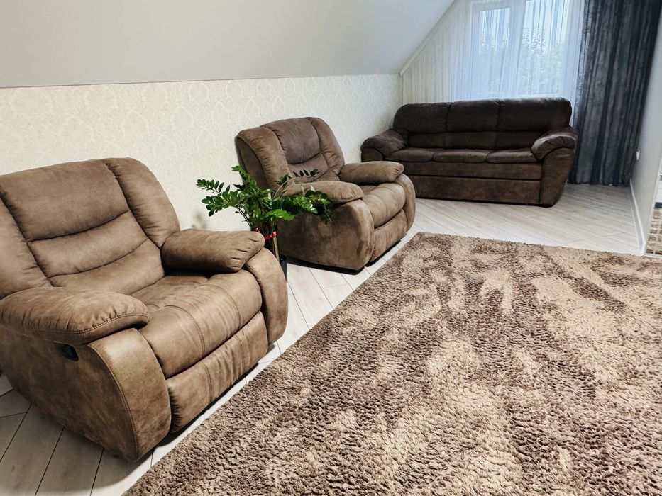 Набір мʼяких меблів для вітальні